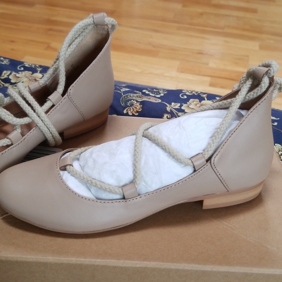 Shoes - Picture 3 of 5